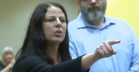 Watch: Conservative Woman Stands Up To Beto During An Anti-Gun Meeting And Gives Him A Piece Of Her Mind