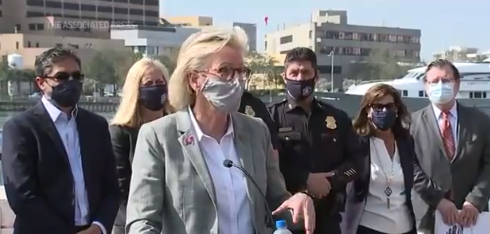 Tampa Bay Mayor Busted In Photo Maskless After She Hinted Prosecution of Super Bowl Fans Not Wearing A Mask