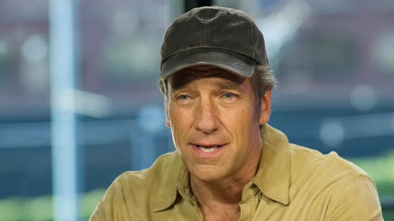 Dirty Jobs Mike Rowe Took a Stab at Cleaning Up the Swamp…He Could Not Be More Right About the Left!
