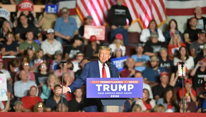 Trump Rally Is Huge and He Tells GOP Challengers to ‘Drop Out’ – Watch