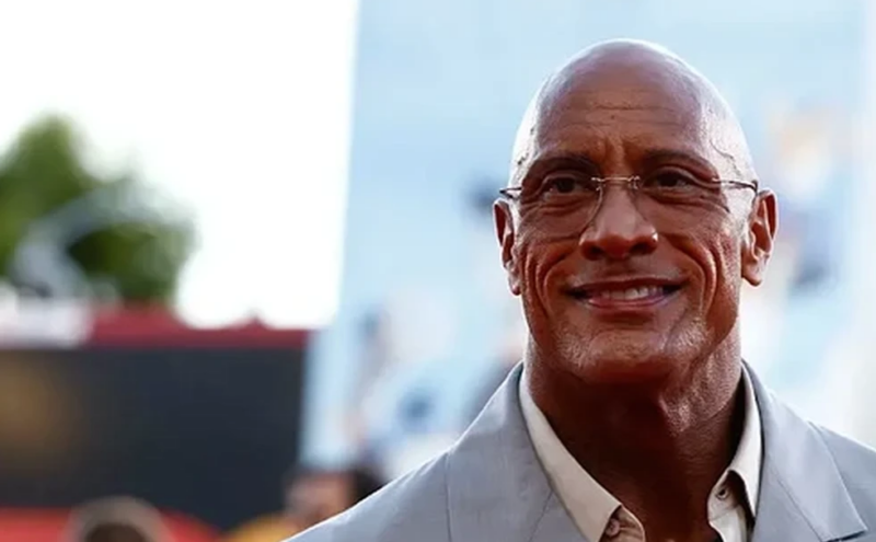 Dwayne Johnson Takes Industry Flack for His Political Silence